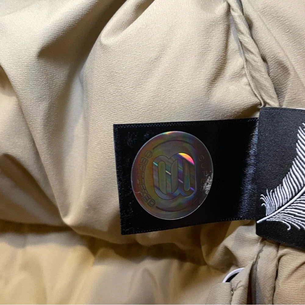 Aritzia The Super Puff Shorty Oxford Tan Sz XS NWOT - Picture 9 of 16